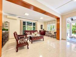 Sennett Estate (D13), Terrace #613794351